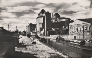 Canal de l’Ourcq et Grands Moulins de Pantin.
