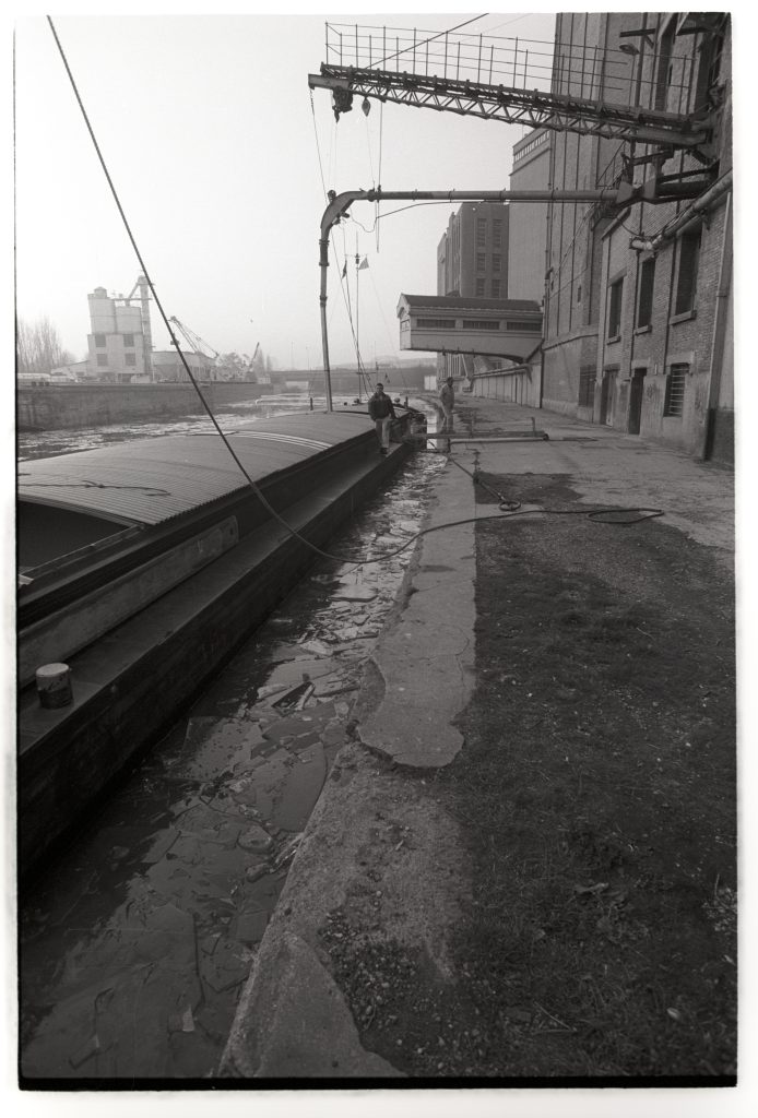 End of the "transbordeur" between the Grands Moulins de Pantin. 1989
