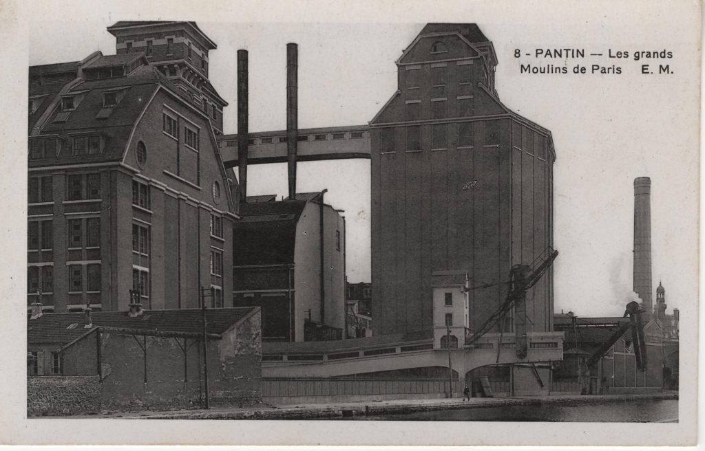 Grands Moulins de Pantin. Postcard in black and white.